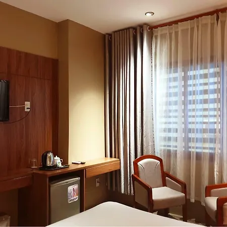 Garnet Hotel